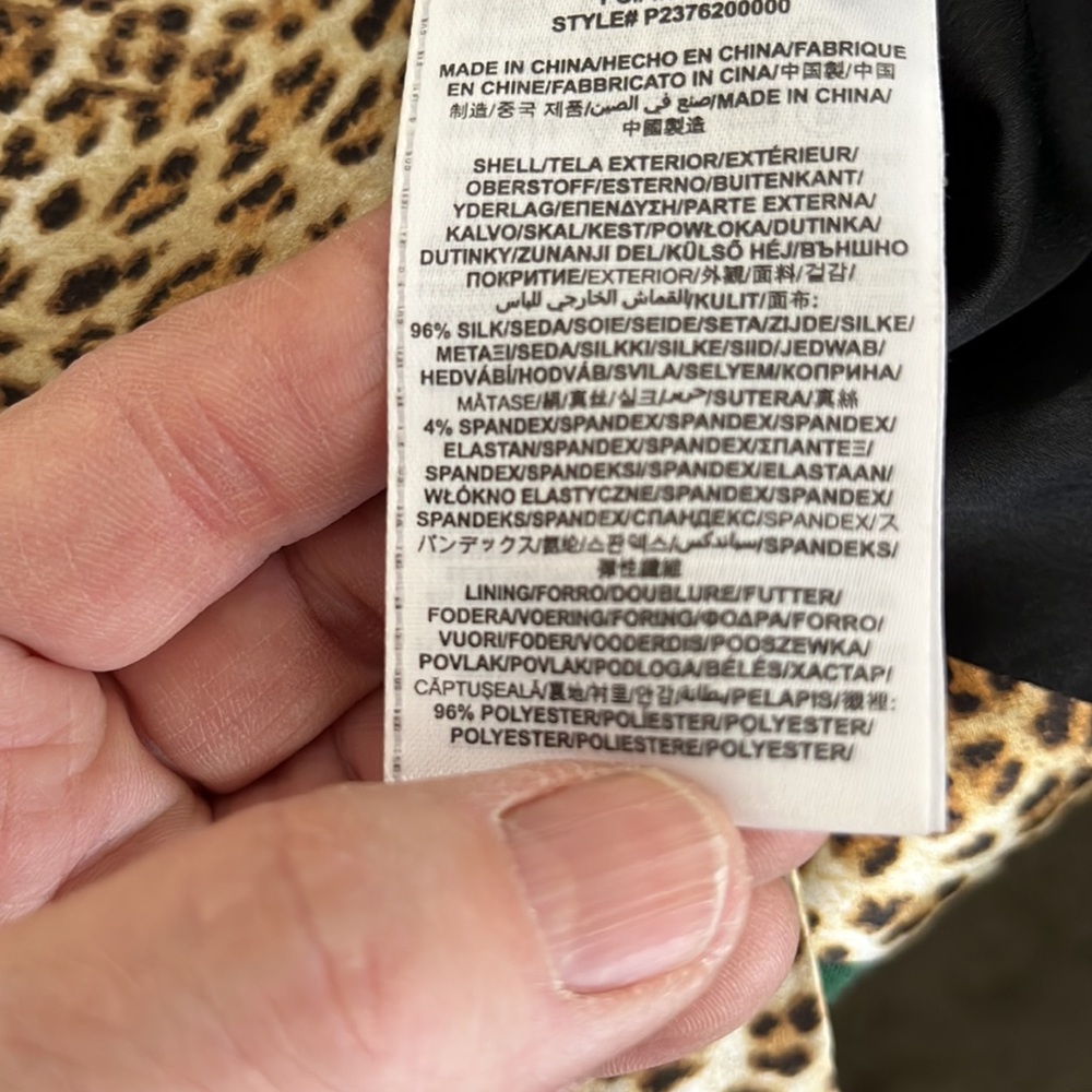 NWT Guess silk dress - Picture 14 of 14